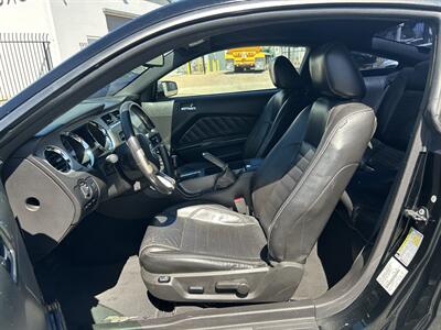 2010 Ford Mustang V6 Premium   - Photo 15 - Canoga Park, CA 91303