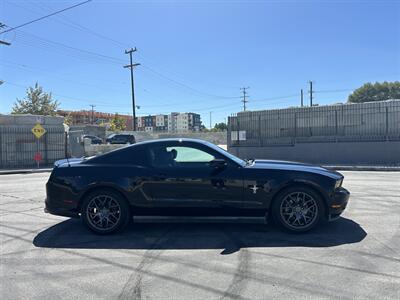2010 Ford Mustang V6 Premium   - Photo 5 - Canoga Park, CA 91303