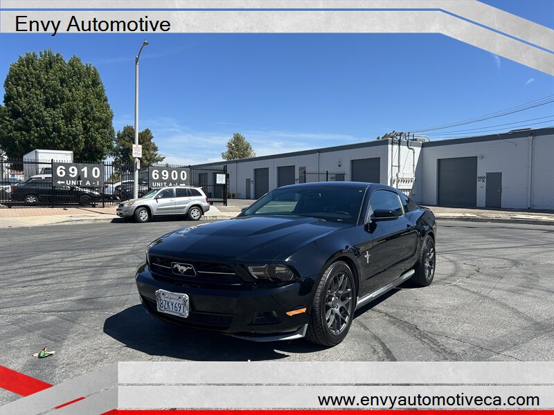 2010 Ford Mustang V6 Premium  