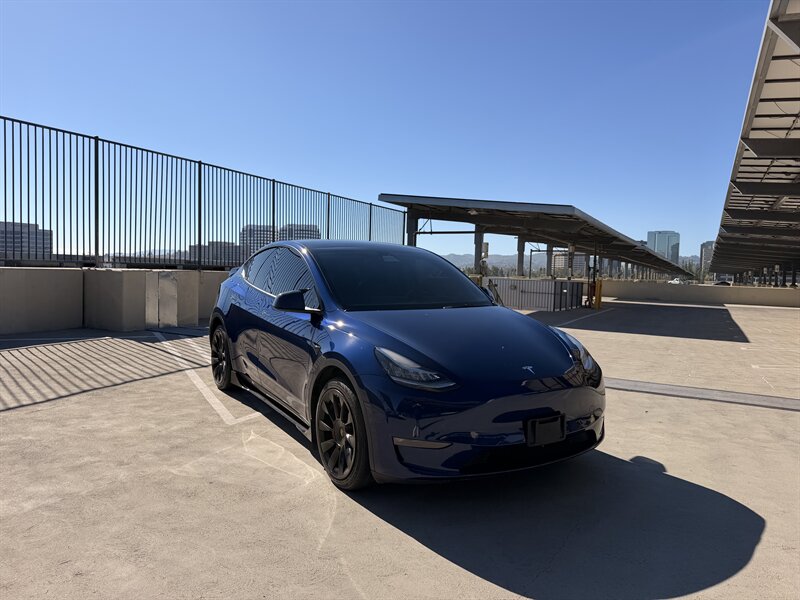 2022 Tesla Model Y Long Range - Photo 11 - Canoga Park, CA 91303