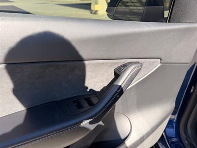2022 Tesla Model Y Long Range - Photo 39 - Canoga Park, CA 91303