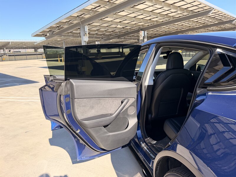 2022 Tesla Model Y Long Range - Photo 27 - Canoga Park, CA 91303