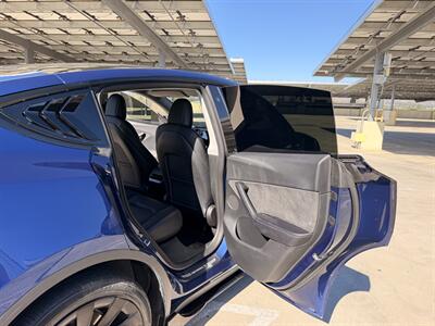 2022 Tesla Model Y Long Range - Photo 29 - Canoga Park, CA 91303