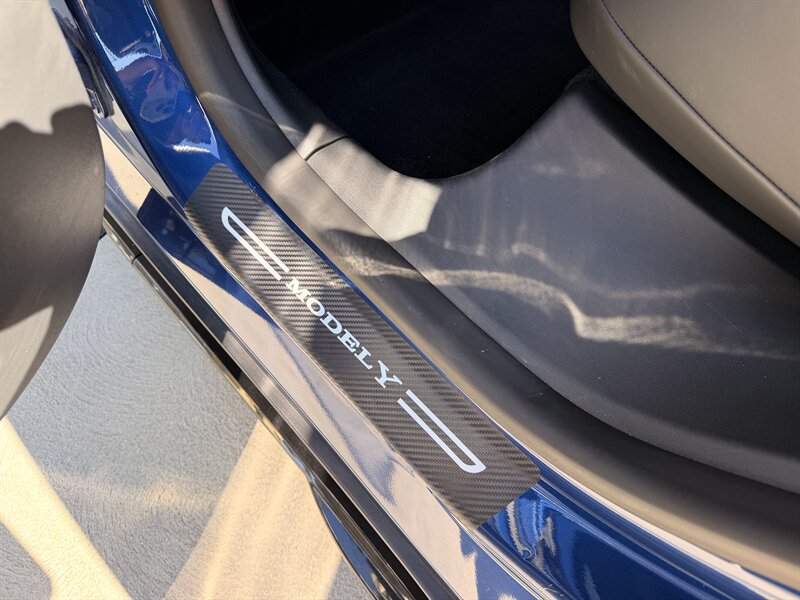 2022 Tesla Model Y Long Range - Photo 34 - Canoga Park, CA 91303