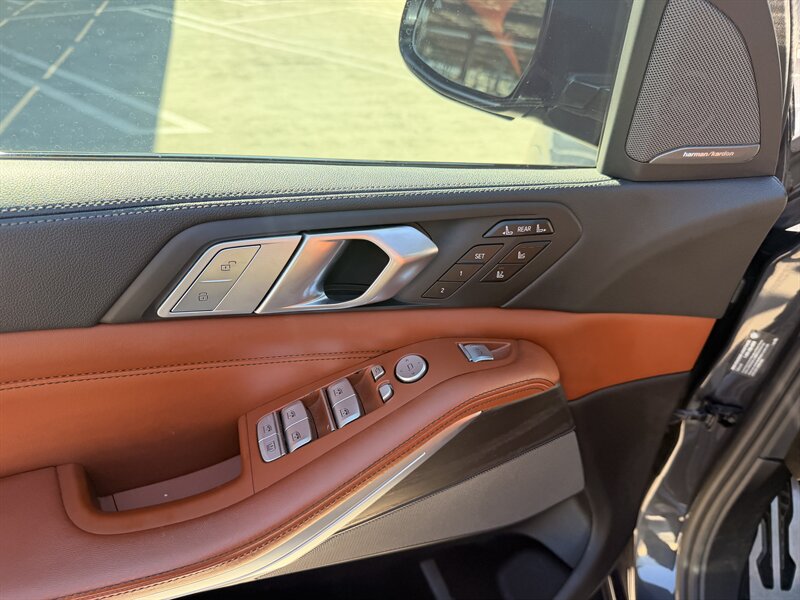 2020 BMW X7 M50i - Photo 28 - Canoga Park, CA 91303