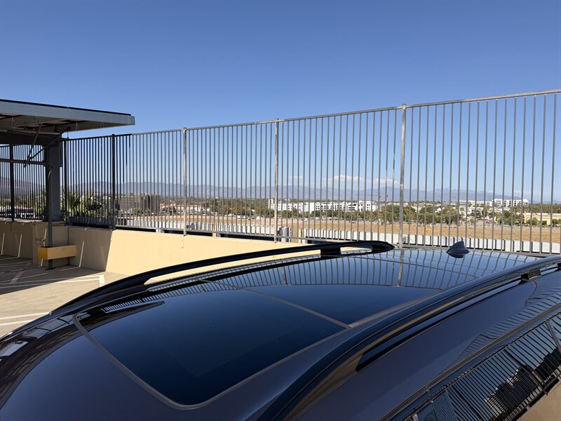 2020 BMW X7 M50i - Photo 12 - Canoga Park, CA 91303
