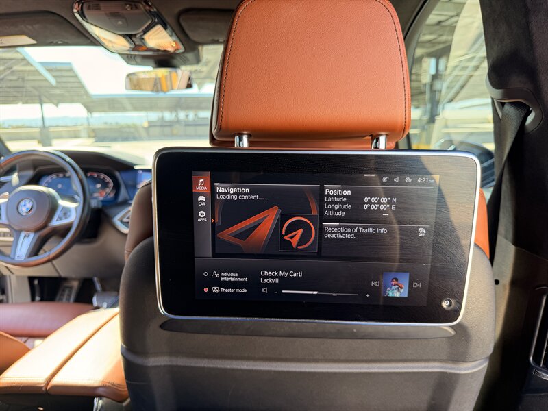 2020 BMW X7 M50i - Photo 23 - Canoga Park, CA 91303