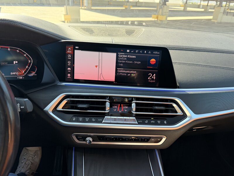 2020 BMW X7 M50i - Photo 34 - Canoga Park, CA 91303