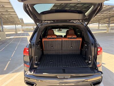 2020 BMW X7 M50i - Photo 9 - Canoga Park, CA 91303