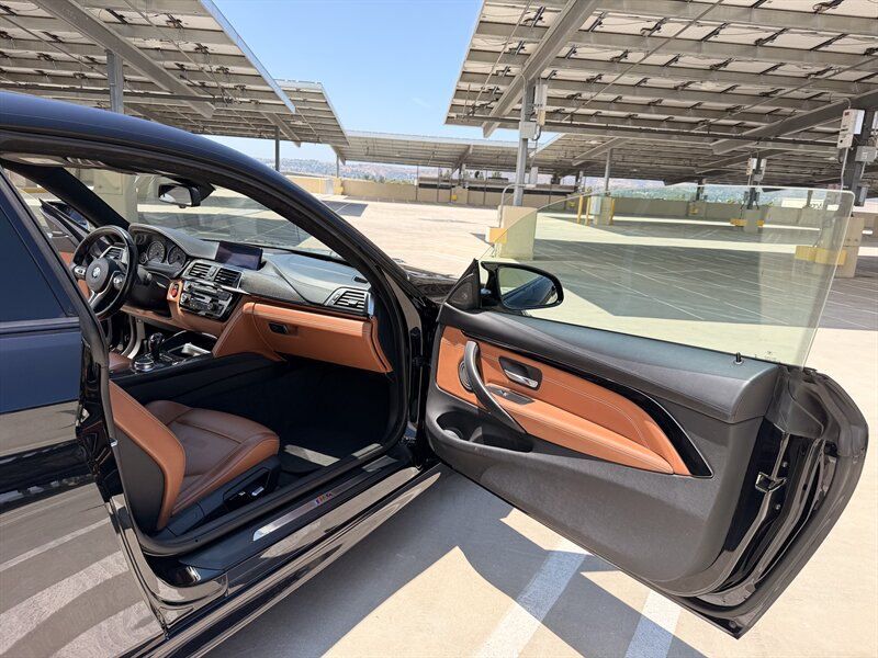 2020 BMW M4 - Photo 19 - Canoga Park, CA 91303
