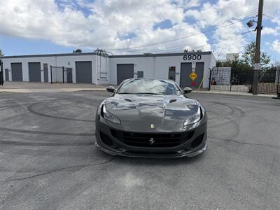 2020 Ferrari Portofino   - Photo 15 - Canoga Park, CA 91303