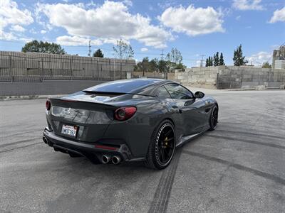 2020 Ferrari Portofino   - Photo 4 - Canoga Park, CA 91303