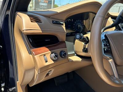 2017 Cadillac Escalade Platinum   - Photo 32 - Canoga Park, CA 91303