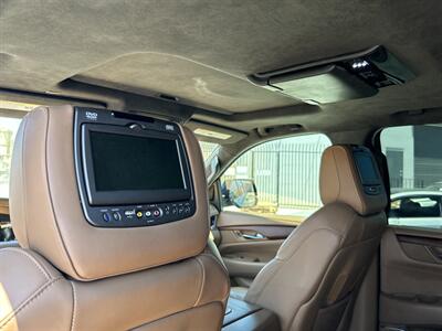 2017 Cadillac Escalade Platinum   - Photo 20 - Canoga Park, CA 91303