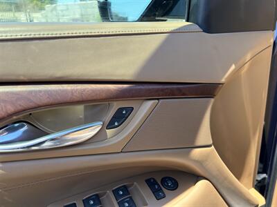 2017 Cadillac Escalade Platinum   - Photo 29 - Canoga Park, CA 91303