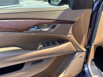 2017 Cadillac Escalade Platinum   - Photo 26 - Canoga Park, CA 91303
