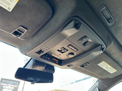 2017 Cadillac Escalade Platinum   - Photo 36 - Canoga Park, CA 91303
