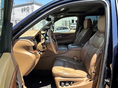 2017 Cadillac Escalade Platinum   - Photo 13 - Canoga Park, CA 91303