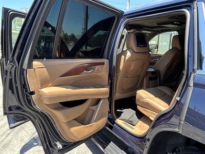 2017 Cadillac Escalade Platinum   - Photo 14 - Canoga Park, CA 91303