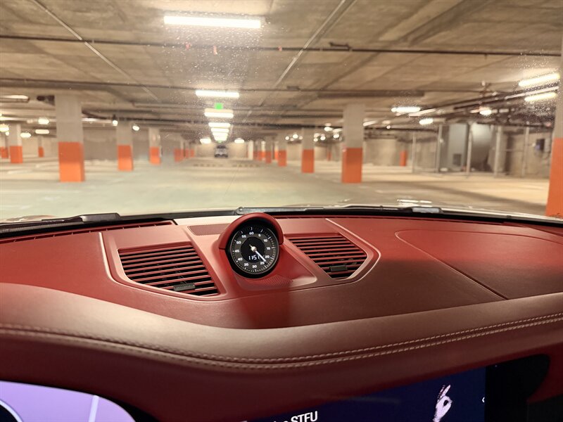 2020 Porsche 911 Carrera S - Photo 27 - Canoga Park, CA 91303