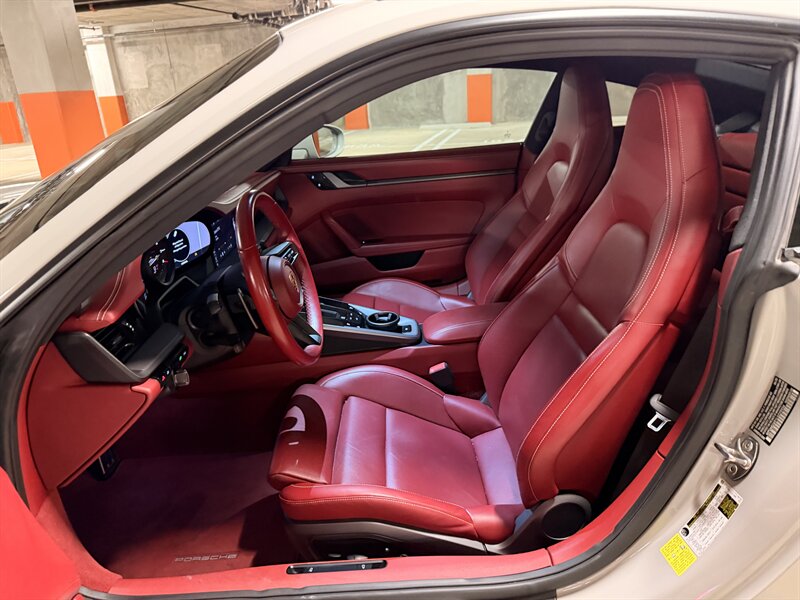 2020 Porsche 911 Carrera S - Photo 14 - Canoga Park, CA 91303