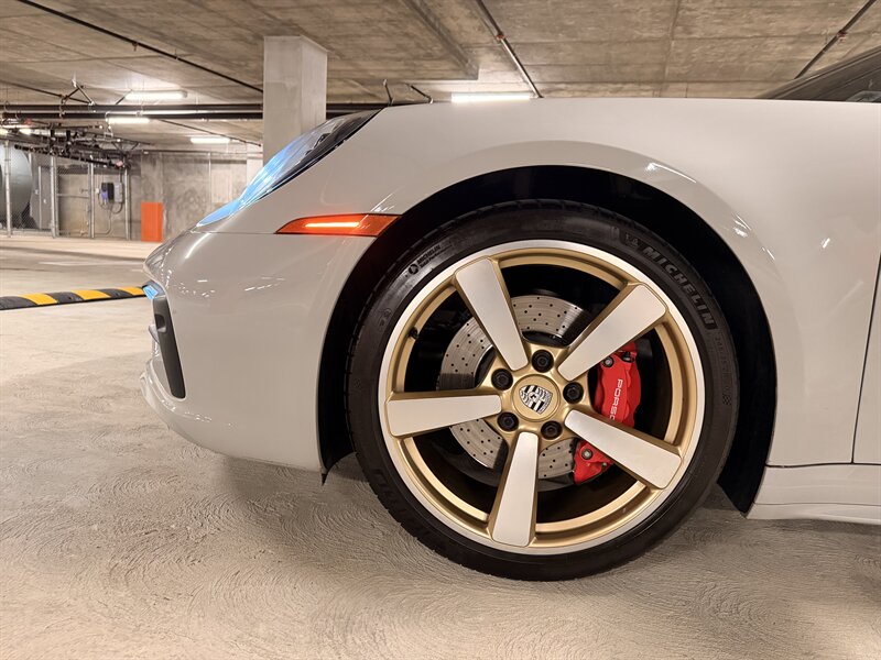 2020 Porsche 911 Carrera S - Photo 11 - Canoga Park, CA 91303