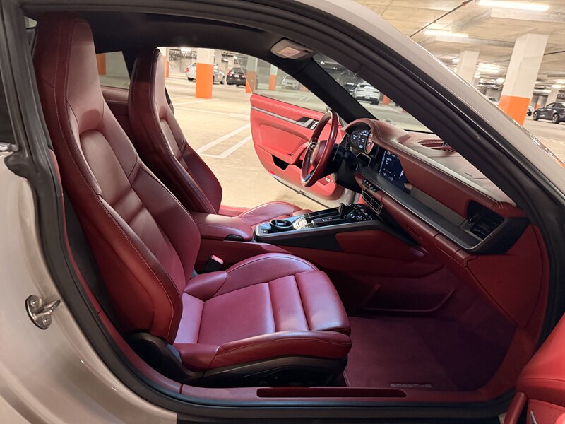 2020 Porsche 911 Carrera S - Photo 16 - Canoga Park, CA 91303