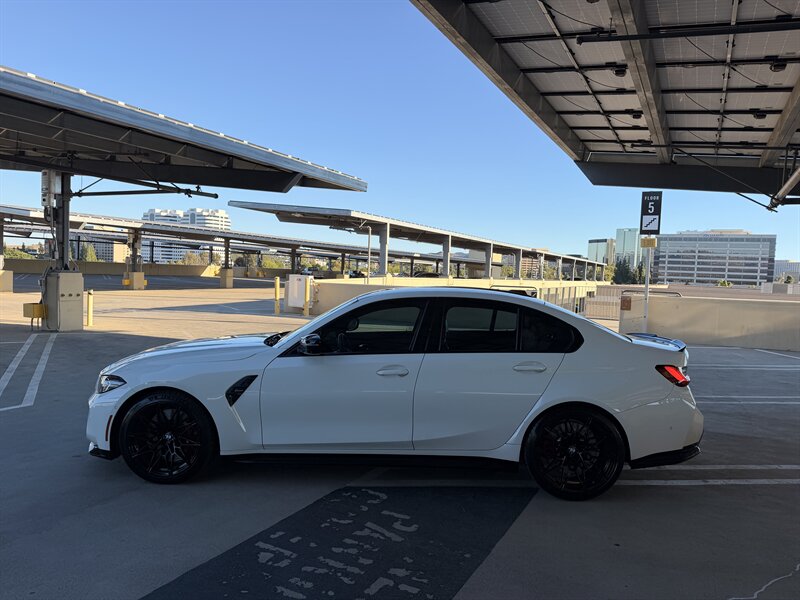 2024 BMW M3 Competition xDrive - Photo 3 - Canoga Park, CA 91303