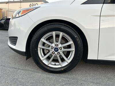 2018 Ford Focus SE   - Photo 11 - Canoga Park, CA 91303