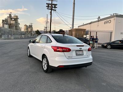 2018 Ford Focus SE   - Photo 3 - Canoga Park, CA 91303