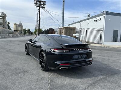 2021 Porsche Panamera   - Photo 3 - Canoga Park, CA 91303