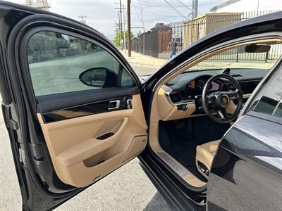 2021 Porsche Panamera   - Photo 13 - Canoga Park, CA 91303