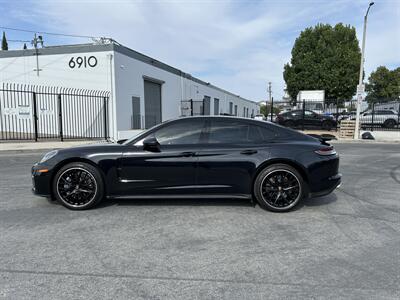 2021 Porsche Panamera   - Photo 2 - Canoga Park, CA 91303