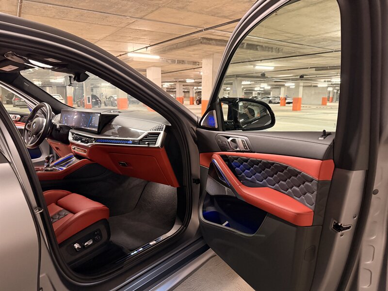 2025 BMW X6 M Competition - Photo 21 - Canoga Park, CA 91303