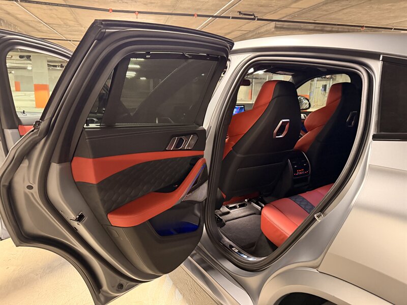 2025 BMW X6 M Competition - Photo 17 - Canoga Park, CA 91303