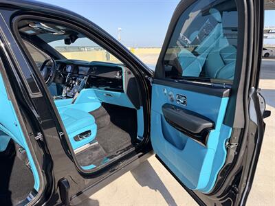 2023 Rolls-Royce Cullinan   - Photo 27 - Canoga Park, CA 91303