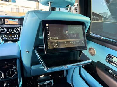 2023 Rolls-Royce Cullinan   - Photo 34 - Canoga Park, CA 91303