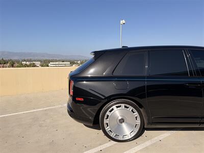 2023 Rolls-Royce Cullinan   - Photo 8 - Canoga Park, CA 91303