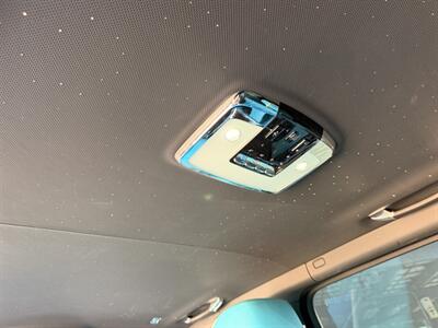 2023 Rolls-Royce Cullinan   - Photo 37 - Canoga Park, CA 91303