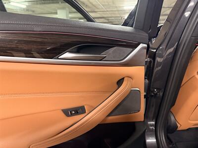 2022 BMW 5 Series M550i xDrive   - Photo 26 - Canoga Park, CA 91303
