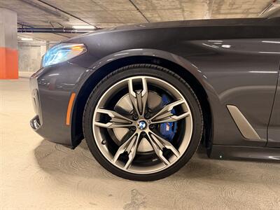 2022 BMW 5 Series M550i xDrive   - Photo 16 - Canoga Park, CA 91303