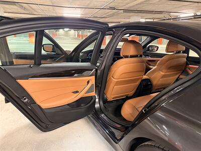 2022 BMW 5 Series M550i xDrive   - Photo 20 - Canoga Park, CA 91303