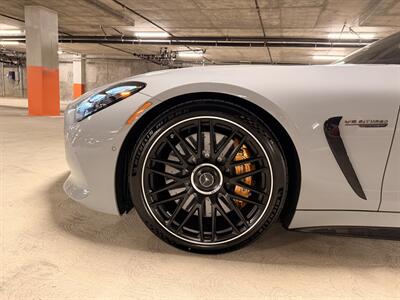 2025 Mercedes-Benz AMG GT 63 S E Performance   - Photo 13 - Canoga Park, CA 91303