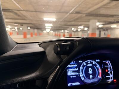 2019 Lexus ES 350   - Photo 30 - Canoga Park, CA 91303