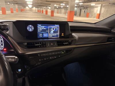 2019 Lexus ES 350   - Photo 26 - Canoga Park, CA 91303