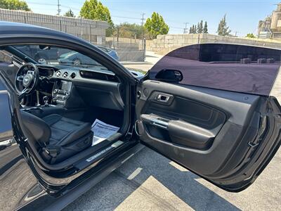 2020 Ford Mustang GT Premium   - Photo 16 - Canoga Park, CA 91303