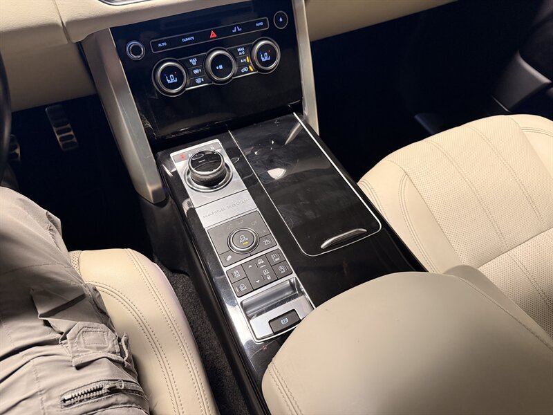 2017 Land Rover Range Rover Supercharged LWB - Photo 29 - Canoga Park, CA 91303