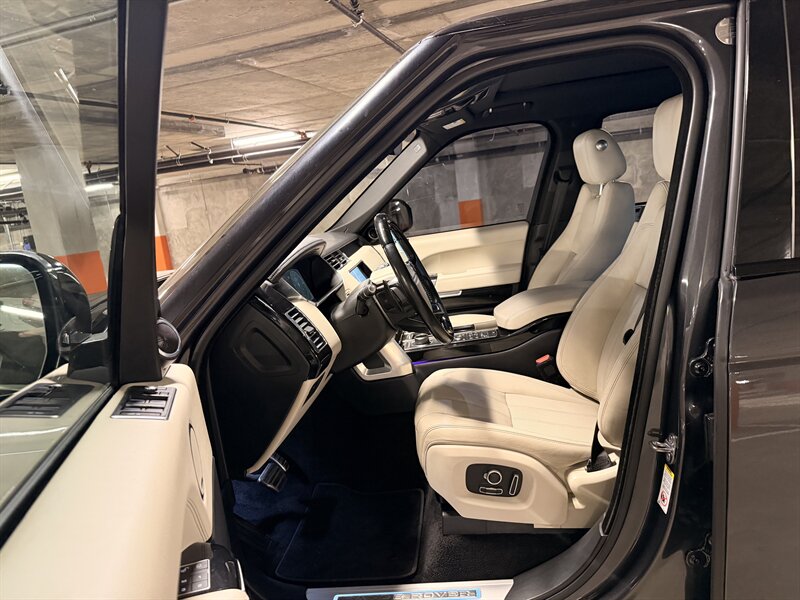 2017 Land Rover Range Rover Supercharged LWB - Photo 13 - Canoga Park, CA 91303