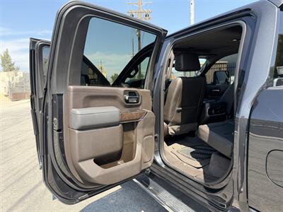 2020 GMC Sierra 2500HD Denali   - Photo 19 - Canoga Park, CA 91303