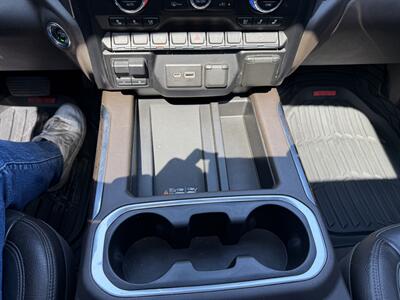 2020 GMC Sierra 2500HD Denali   - Photo 38 - Canoga Park, CA 91303